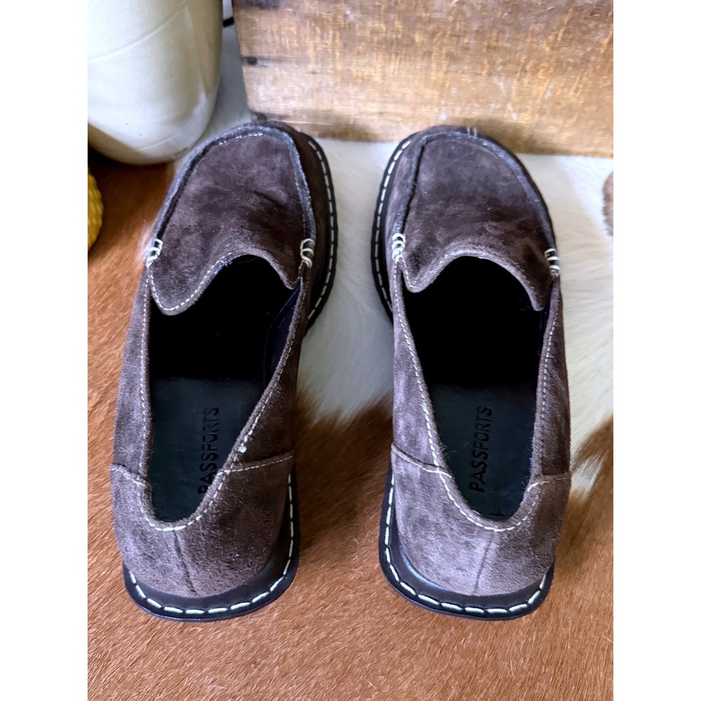 Passports by Bass Womens Brown Suede Leather Loafers Moc Toe Comfort Stitch 8M - Picture 7 of 9